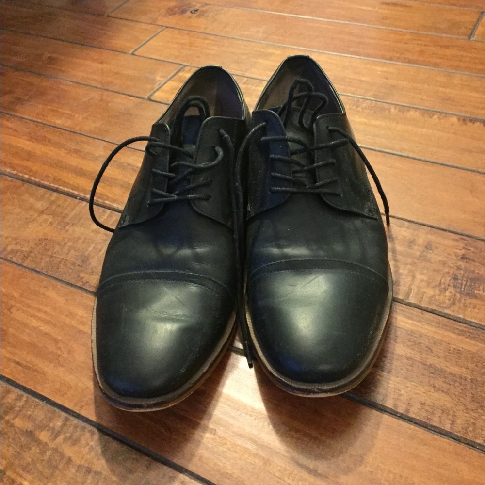 Aston Grey men’s black dress shoes